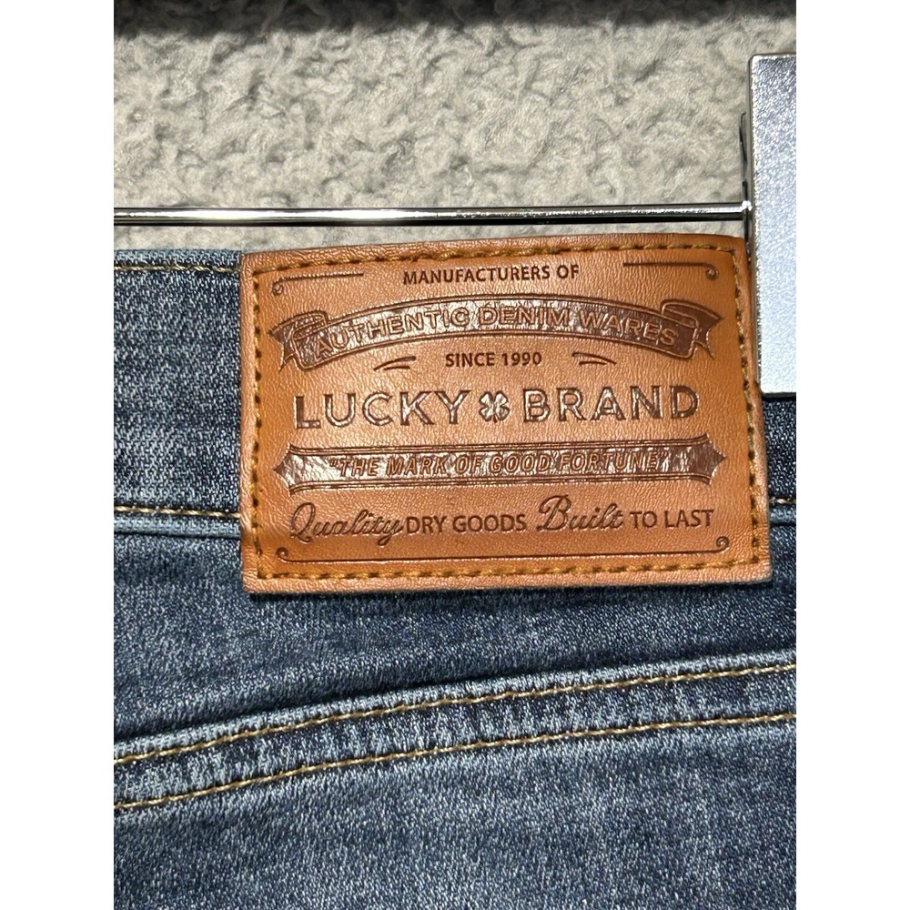 Lucky Brand 110 Slim Jeans Mens 32x30 Blue Medium Wash Excellent Stretch Denim - Picture 15 of 15